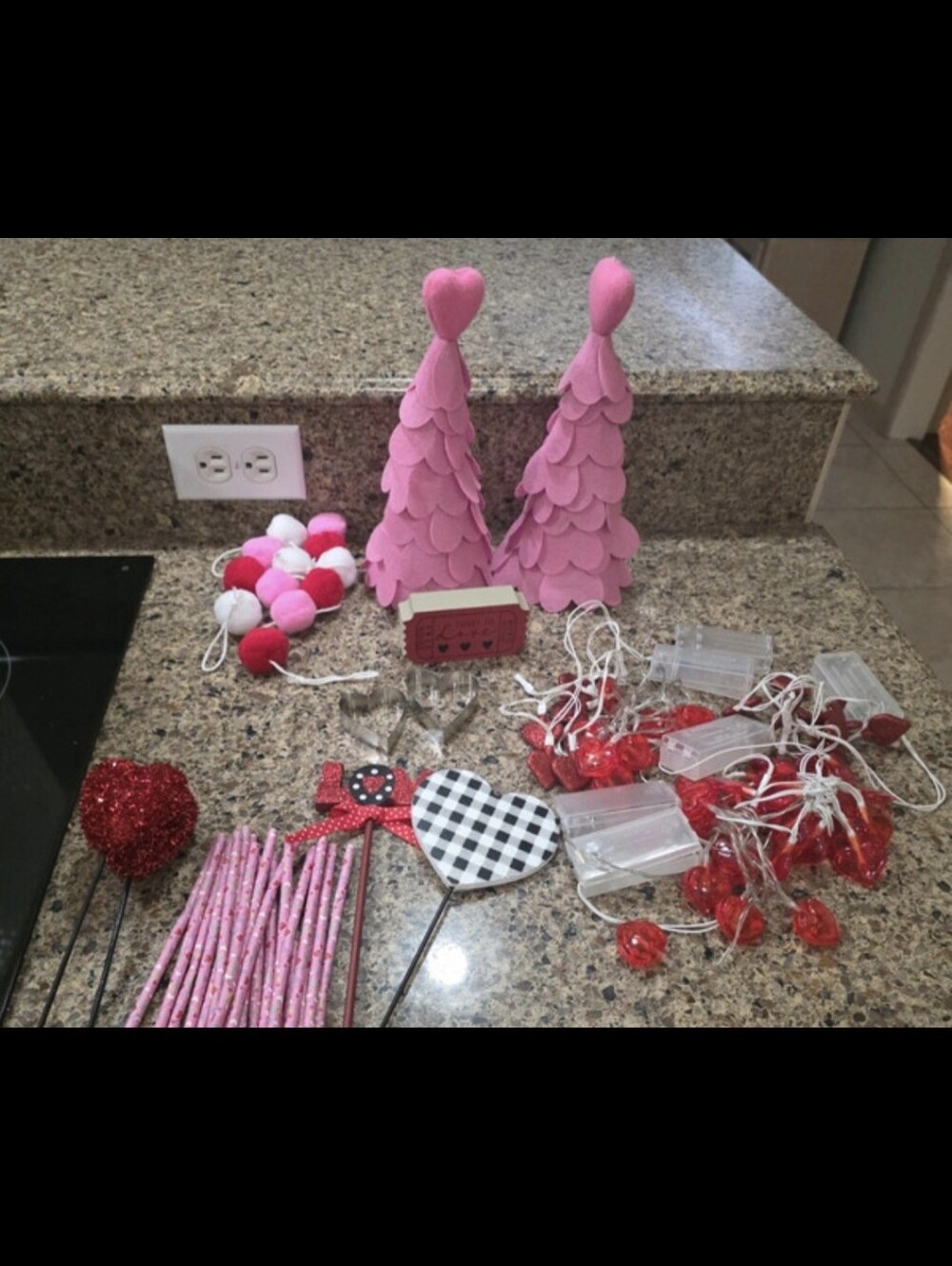 Pink Heart Party Décor Set - Home Party Supplies